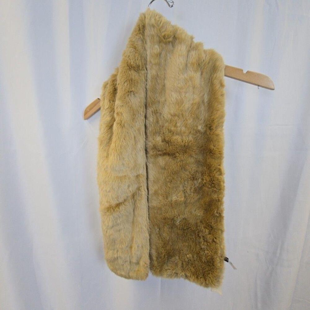 Talbots Scarf One Size Beige Faux Fur Fleece Soft Warm Winter Rectangle